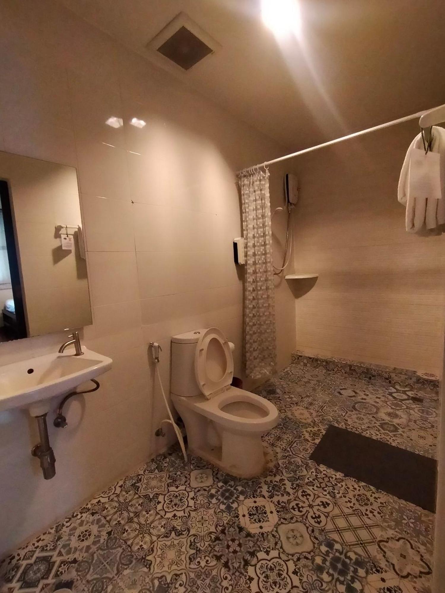 Baan Wangderm Hotel Bangkok Zewnętrze zdjęcie